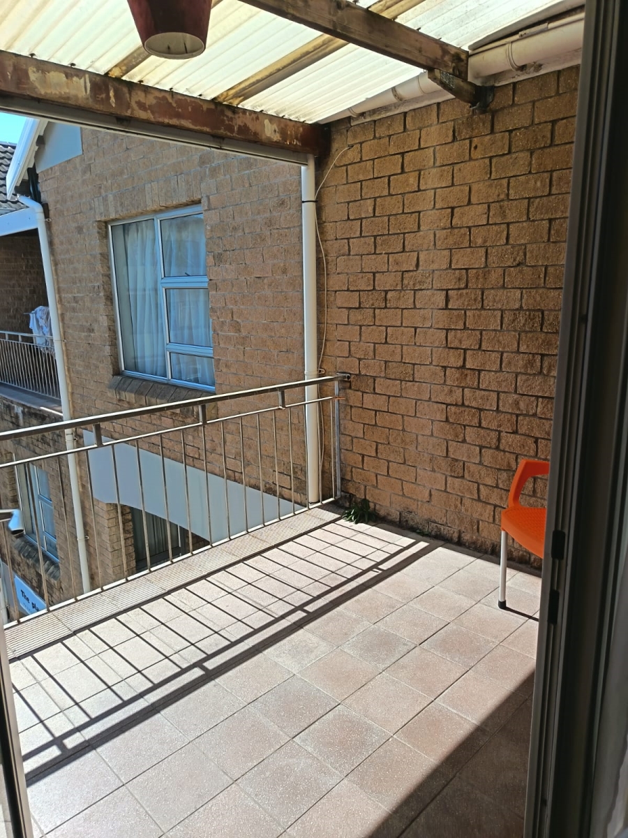 To Let 1 Bedroom Property for Rent in Ferreira Town Eastern Cape